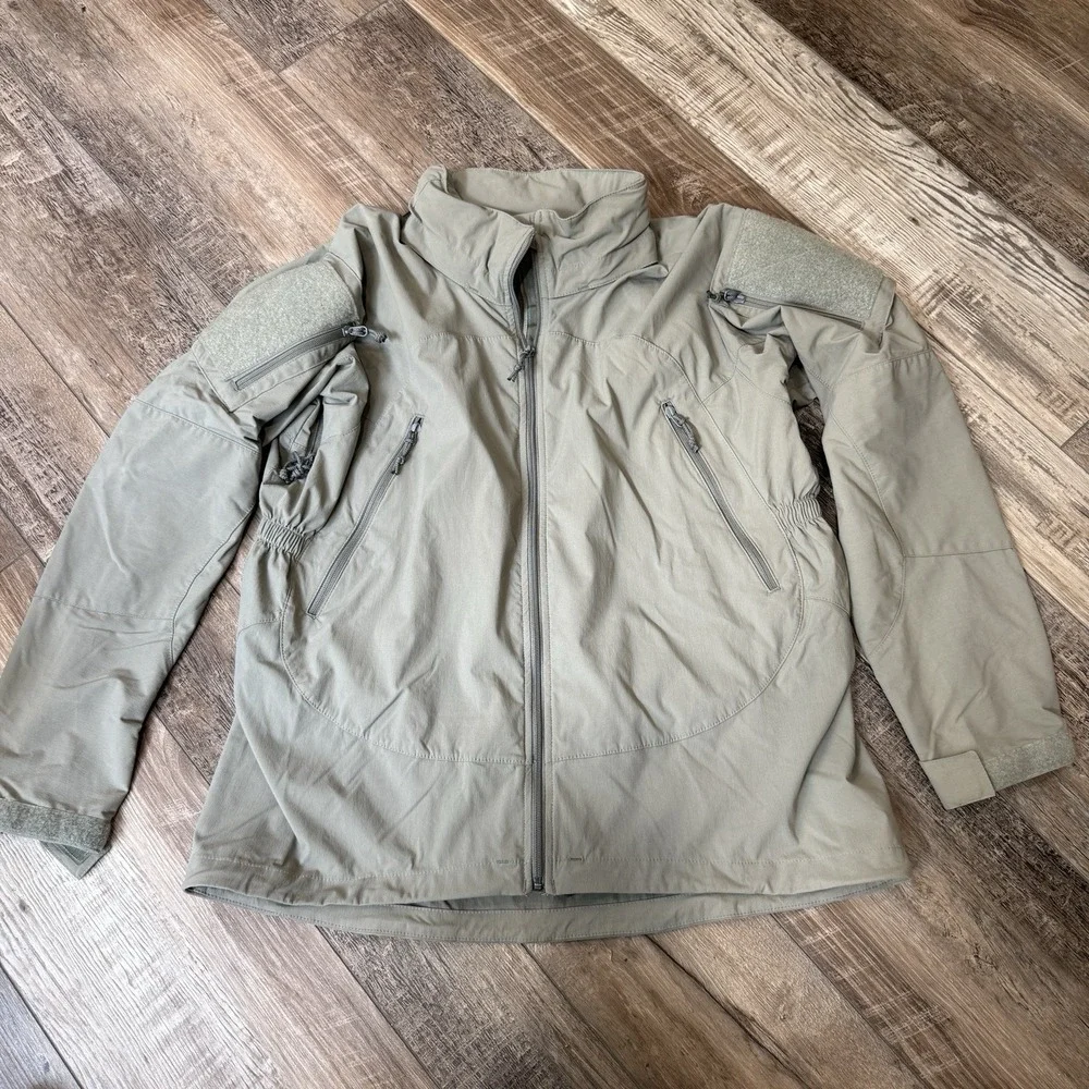 Patagonia PCU L5 Level 5 Military Jacket Mens M Regular Grey Gen II Soft Shell